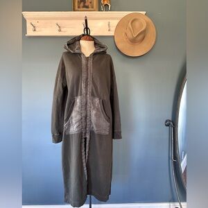 Anthropologie On The Road soft long Hooded belled sleeve sweatshirt green sz M